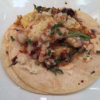 Camarones enchipotlados